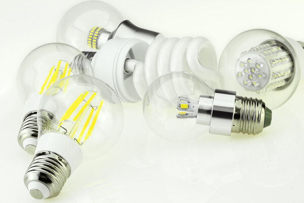 eco E27 лампочка с различными светодиодными чипами и компактный флуоресцентный ла
