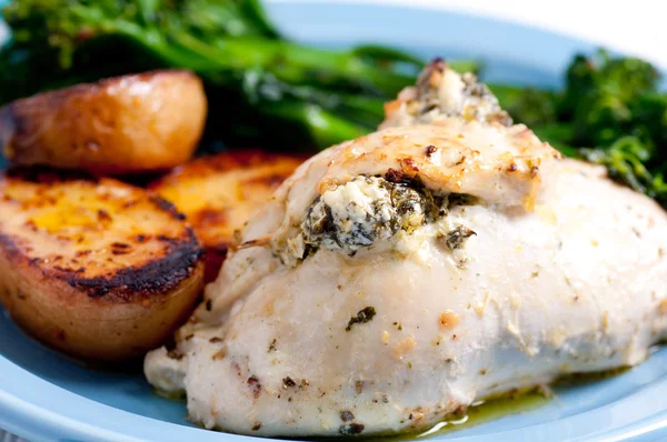stuffed chicken breast with cheese and spinach