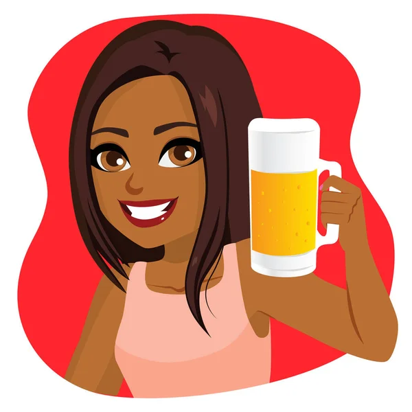 Όμορφη Ευτυχισμένη Μαύρη Γυναίκα Χαμογελά Κρατώντας Κρύα Κούπα Μπύρα Ψήσιμο — Διανυσματικό Αρχείο
