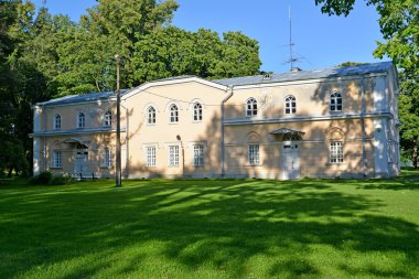 Peterhof, Rusya - 24 Temmuz 2015: Office yazlık olgusu. Alexandria park