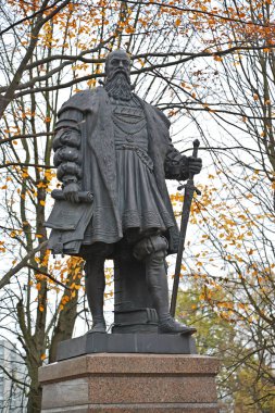 KALININGRAD, RUSSIA - NOVEMBER 08, 2020: Kenigsberg Üniversitesi 'nin kurucusu Duke Albrecht Anıtı