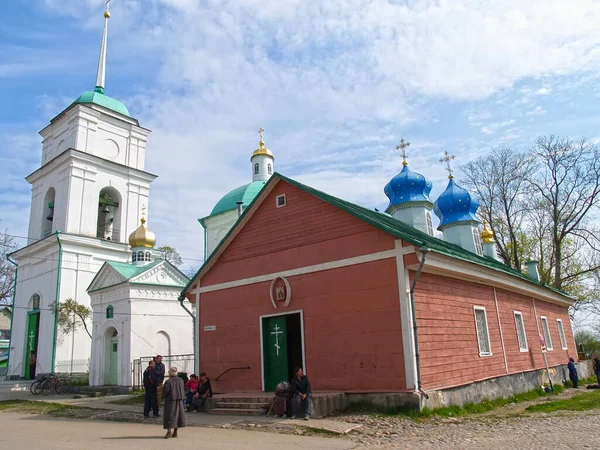 Pechoria Rusia Mayo 2010 Iglesia Santa Bárbara Grande Mártir Cuarenta — Foto de Stock