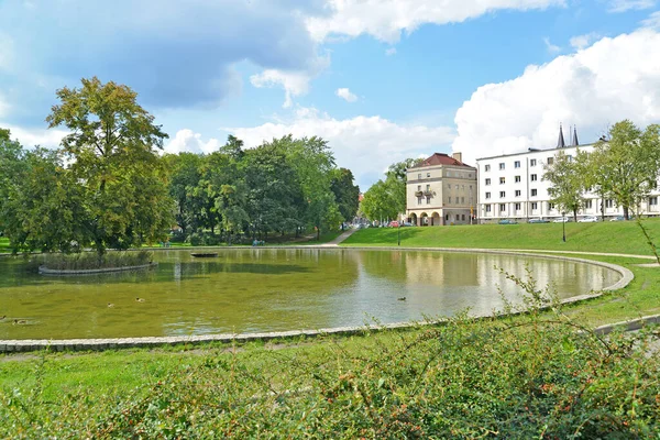 Lodz Poland August 2014 Rund Damm Staromeysky Park Sommardag — Stockfoto