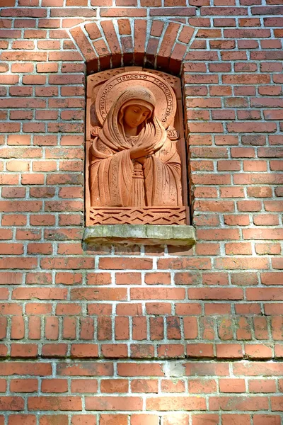 Bas Relief Vierge Marie Sur Façade Église Saint Séraphin Sarov — Photo