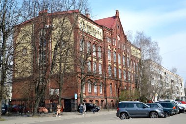 KALININGRAD, RUSSIA - 12 Nisan 2021: Eski devlet inşaat okulu (1897))