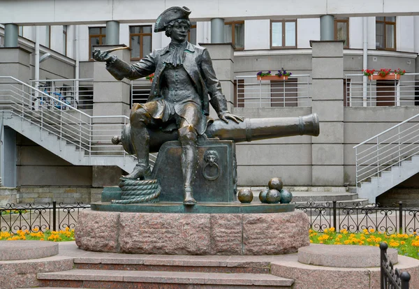 Monument till målscoreren Vasilij korchmin i st petersburg — Stockfoto