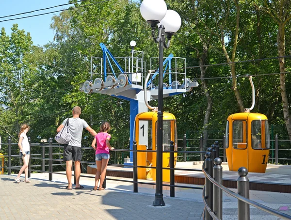 Passengers of a ropeway in Svetlogorsk, Russia — Stock Photo, Image