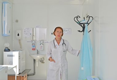 yordamsal bürosunda, poliklinik doktor