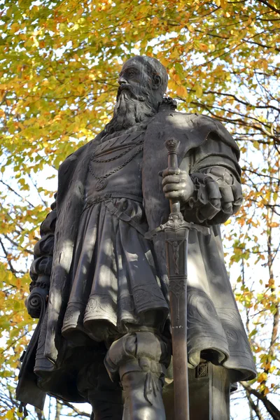 Памятник герцогу Альбрехту, основателю Кенигсбергских универов — стоковое фото