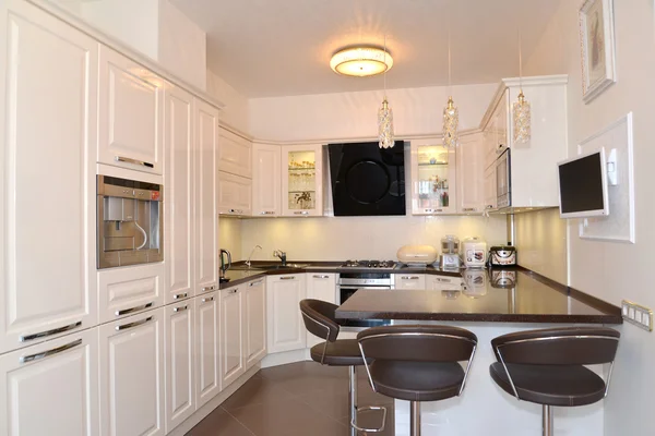 Interior of a kitchen-dining room in light tones — Stock Photo, Image