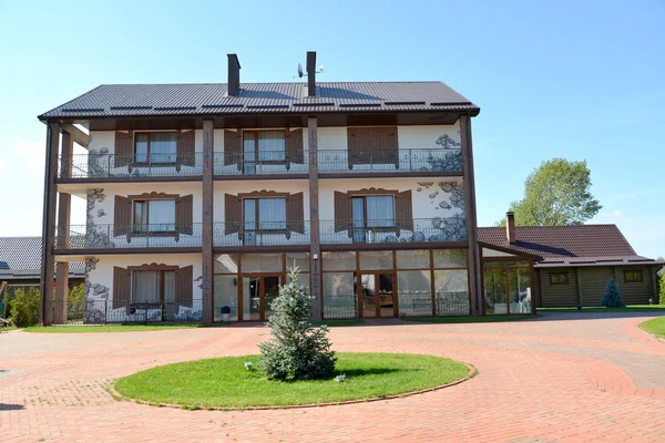 Hotel v území centra odpočinku, Kaliningrad — Stock fotografie