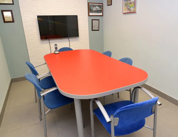 交渉のための部屋。オフィスのインテリア — ストック写真