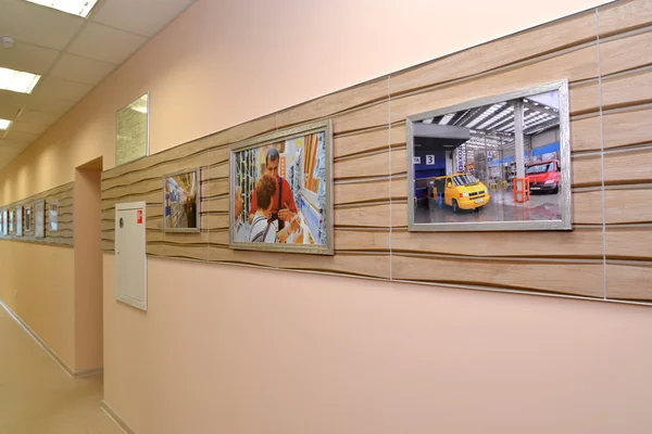 Intérieur d'un couloir de bureaux — Photo