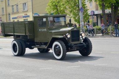 Kaliningrad, Rusya - 09 Mayıs 2015: Zis-5b kamyon (