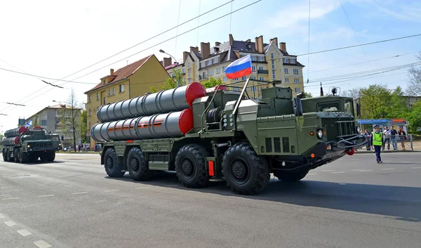 KALININGRAD, RUSSIA - MAY 09, 2015: The S-300 surface-to-air mis — Stock Photo, Image