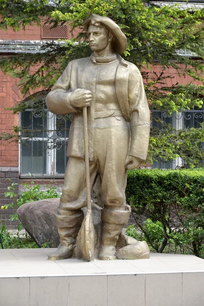 KALINININGRAD, RÚSSIA - 16 de maio de 2015: Monumento "O Kaliningrado fi — Fotografia de Stock