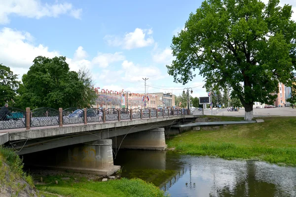 ГУСЕВ, РОССИЯ - 04 июня 2015 г.: Королевский мост через мочевой мост — стоковое фото