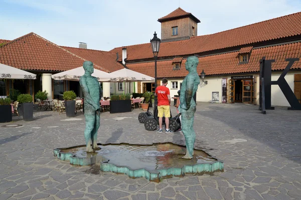 PRAGA, REPUBBLICA CECA - 26 MAGGIO 2014: Fontana "Uomini, pisciare sulla mappa della Cechia " — Foto Stock