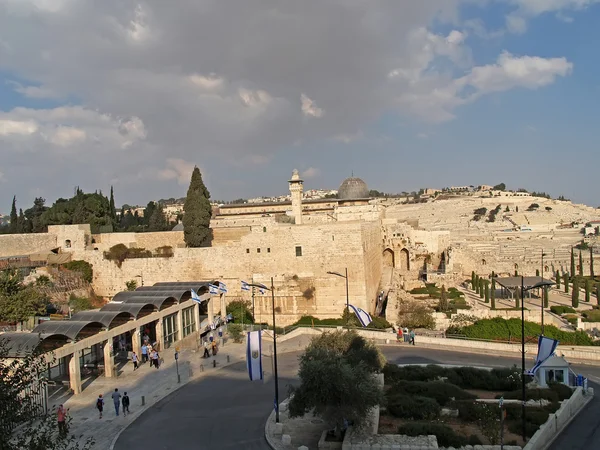 JERUSALEM, ISRAEL .Vista de la montaña del Templo y la Mezquita de Al-Aqsa — Foto de Stock