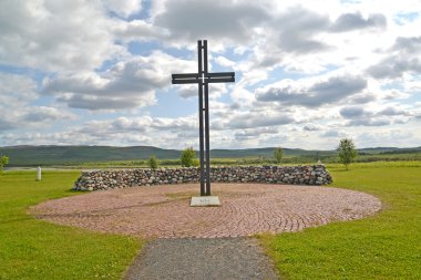Rusça-Almanca memorial mezarlığı unutulmaz çarmıhta. Settlemen