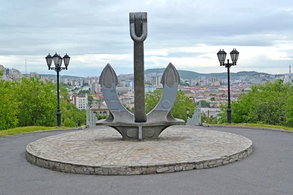 Navio âncora, parte de um memorial "Em memória dos marinheiros que wer — Fotografia de Stock