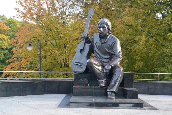 KALINININGRAD, RUSIA - 17 de octubre de 2015: Monumento al actor V — Foto de Stock