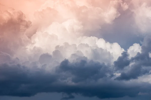 Stürmische Wolken — Stockfoto