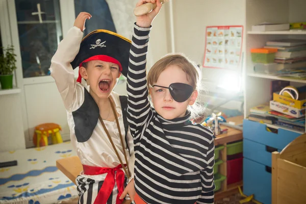 Children play pirates — Stock Photo, Image