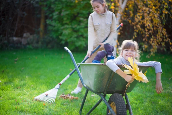 Jardinage des enfants — Photo