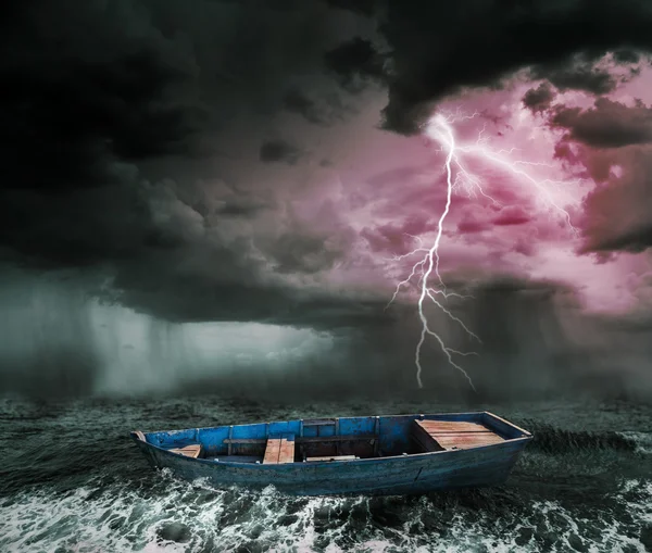 Océano tormentoso — Foto de Stock