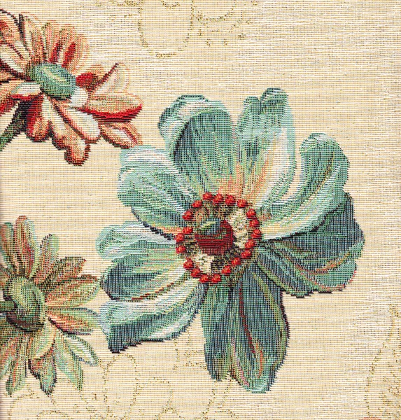 古典形象，色彩鲜艳的花卉装饰复古织锦面料图案的特写 — 图库照片