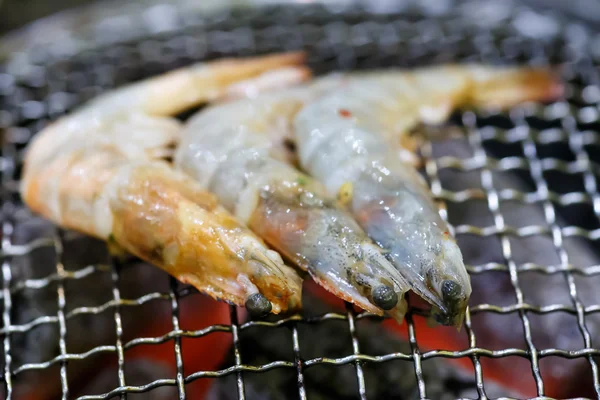 Camarones a la parrilla a la parrilla — Foto de Stock