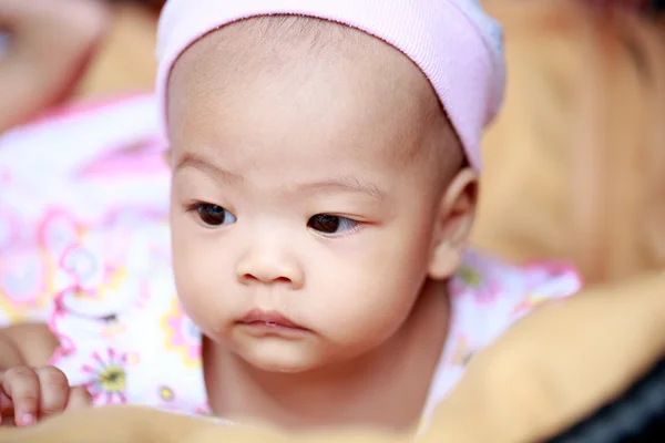 Asiático bebê menina — Fotografia de Stock