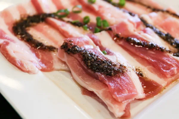 Raw sliced pork — Stock Photo, Image