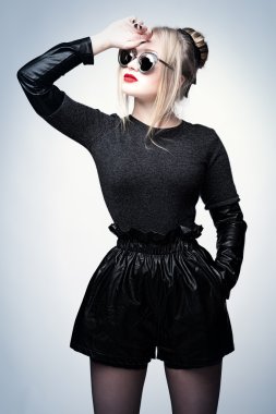 Sarışın bir rock tarzı.