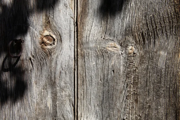 Staré dřevěné dveře pozadí — Stock fotografie