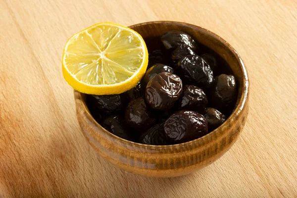 Plate Olives Lemon Slice — Stock Photo, Image
