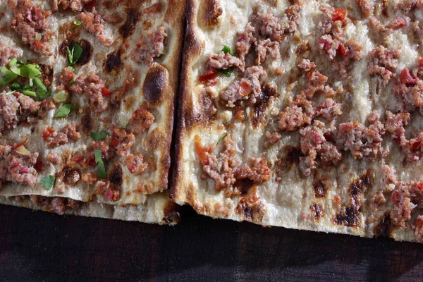 Türk Pizzası Türk Yemeği Kıymalı Pide Konya Etli Ekmek Kebabı — Stok fotoğraf