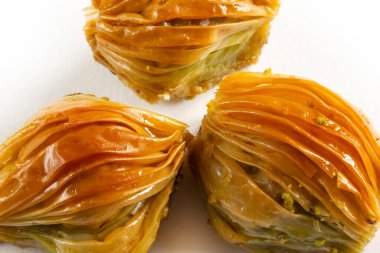 Fıstıklı Türk tatlı baklavası.