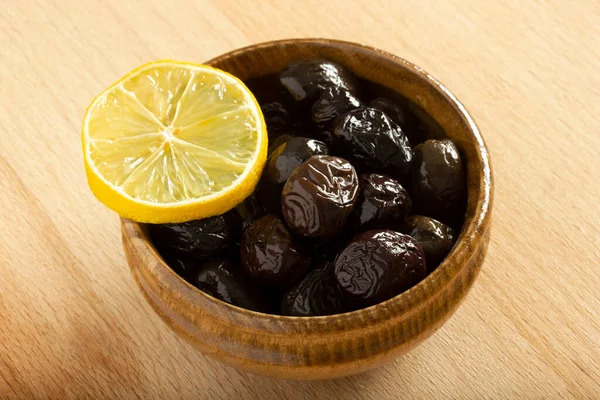 Plate Olives Lemon Slice — Stock Photo, Image