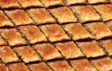 Geleneksel Türk tatlıları Baklava. Cevizli ve fıstıklı.