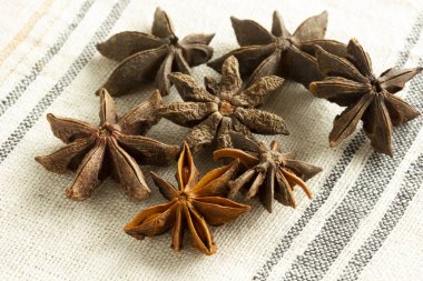 keten kumaşta yıldız anasonu