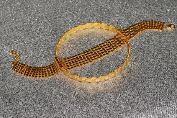 Gold Bracelet Shiny Background — Stock Photo, Image