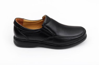 Klasik siyah deri erkek ayakkabısı.