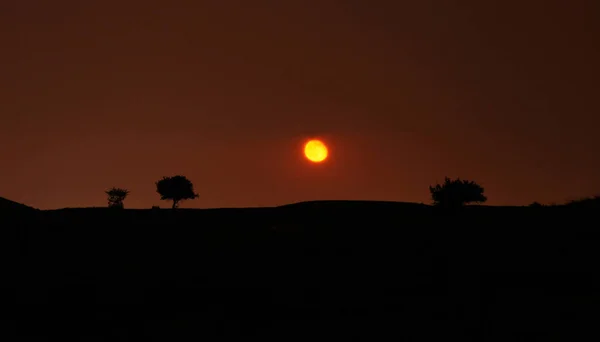 Sol Pone Sobre Las Montañas — Foto de Stock