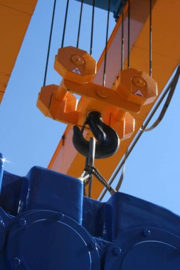 Güçlü vinç kancası. Sanayi geçmişi