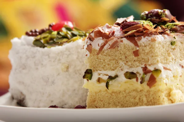 피스타치오와 코코넛 케이크 — 스톡 사진