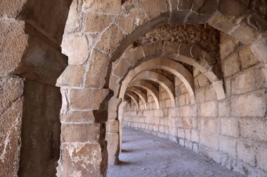 Antik Aspendos şehrindeki harabeler