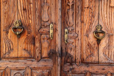 Dekoratif eski ahşap kapı Türkiye