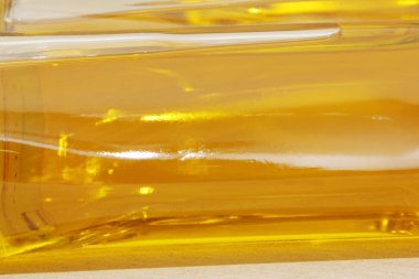 Zeytin yağı şişesi